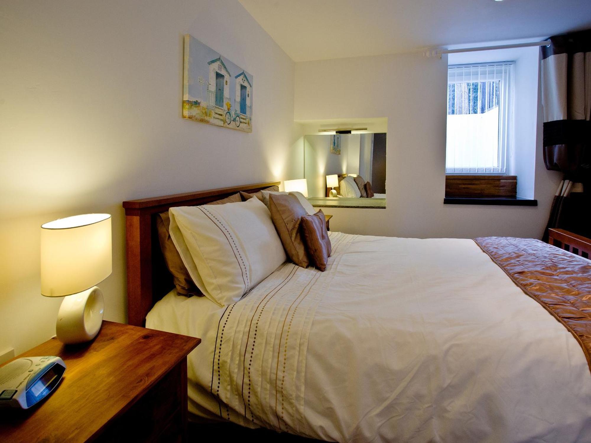 Devon Villa Garden Apartment ทอร์คิ ภายนอก รูปภาพ