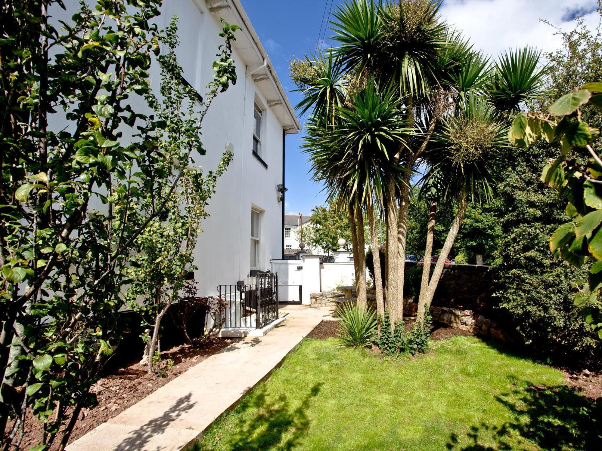 Devon Villa Garden Apartment ทอร์คิ ภายนอก รูปภาพ