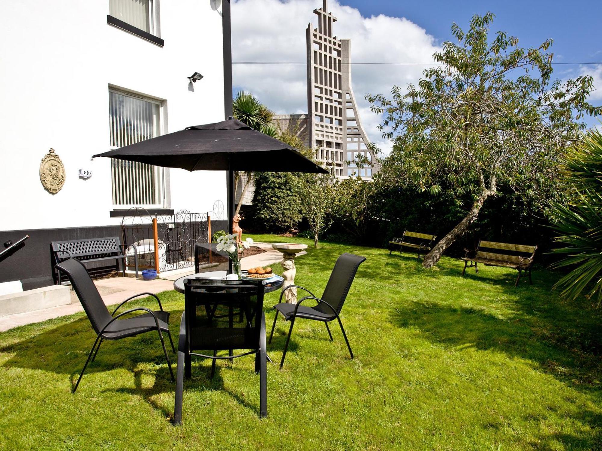 Devon Villa Garden Apartment ทอร์คิ ภายนอก รูปภาพ